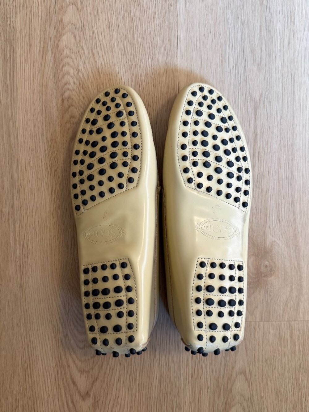 Tod's Gommino Loafers in Butter Yellow Leather - Picture 7 of 8
